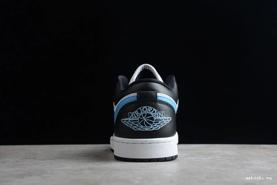 Rep EP 1 DC0774-041 Black  White Jordan Low (W) University DC0774-041 Blue 0301
